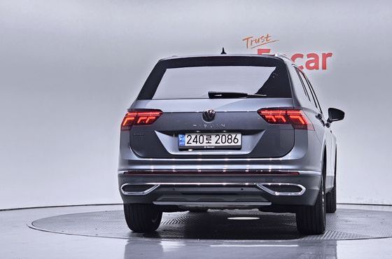 Volkswagen Tiguan 2.0 TSI Prestige — пробег 30 606 км — фото 4 из 5
