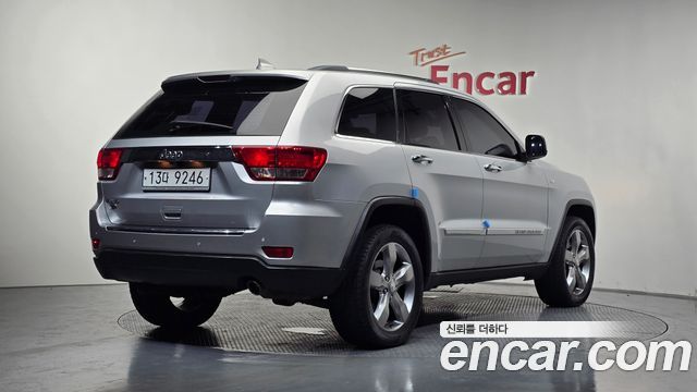 Jeep Cherokee 3.6 Overland WK2 — пробег 102 356 км — фото 2 из 5