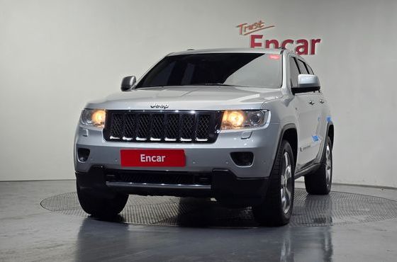 Jeep Cherokee 3.6 Overland WK2 — пробег 102 356 км — фото 3 из 5