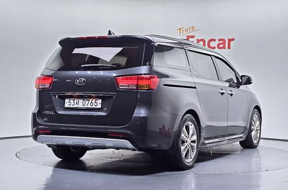 Kia Carnival 9-seater Noblesse — пробег 110 965 км — фото 2 из 5
