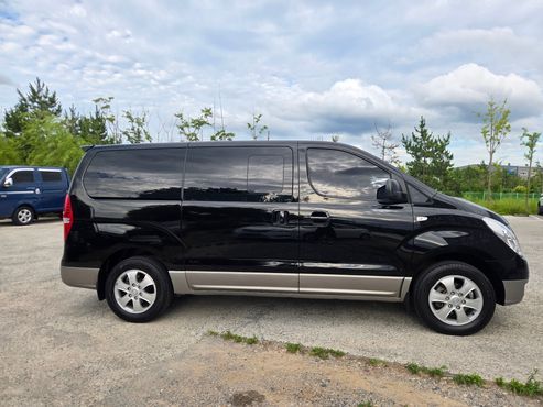 Hyundai Starex 4WD 11-Seater Wagon HVX VIP Package — пробег 134 477 км — фото 5 из 5