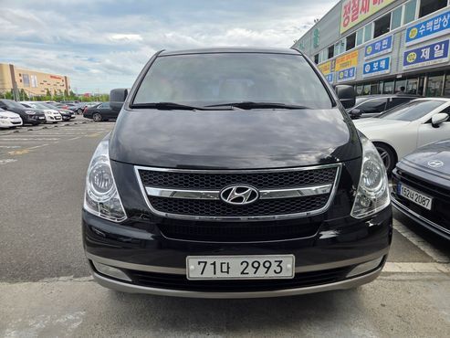 Hyundai Starex 4WD 11-Seater Wagon HVX VIP Package — пробег 134 477 км — фото 3 из 5