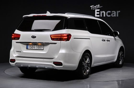 Kia Carnival Gasoline 9-Seater Noblesse Special — пробег 58 246 км — фото 2 из 5