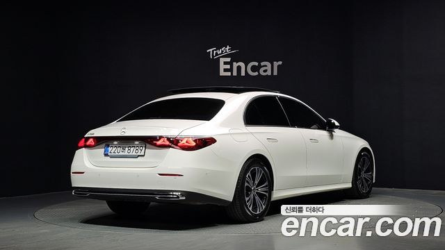Mercedes-Benz E-Class из Кореи Encar