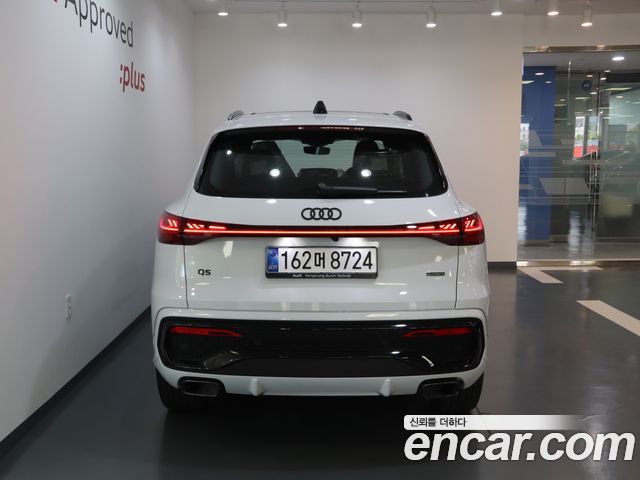 Audi Q5 45 TFSI Quattro S line — пробег 20 км — фото 4 из 5