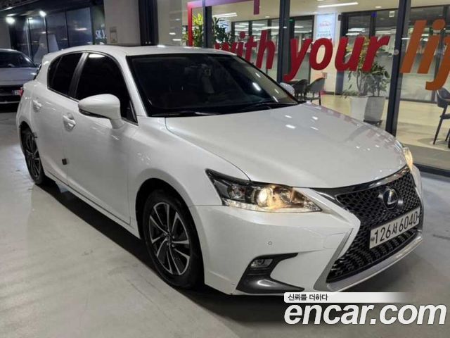 Lexus CT200h из Кореи Encar