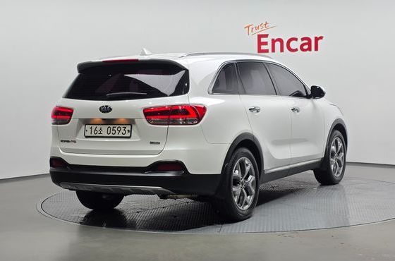 Kia Sorento Diesel 2.0 2WD Prestige — пробег 92 557 км — фото 2 из 5