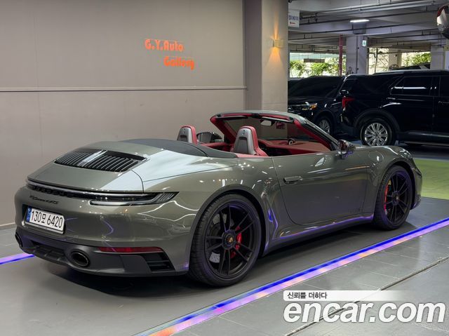 Porsche 911 Carrera GTS Cabriolet — пробег 11 000 км — фото 4 из 5