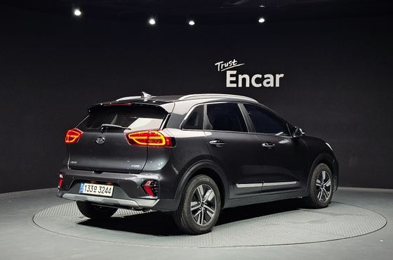 Kia Niro 1.6 HEV Noblesse Special — пробег 39 679 км — фото 2 из 5