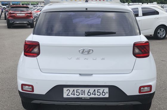 Hyundai Venue 1.6 Modern — пробег 57 400 км — фото 4 из 5
