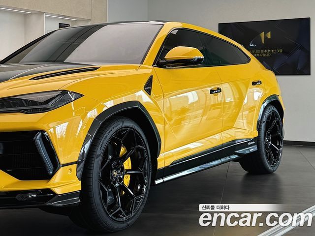 Lamborghini Urus 4.0 V8 Performante — пробег 9 800 км — фото 2 из 5