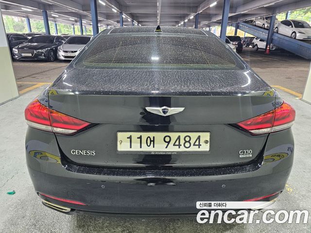Hyundai Genesis из Кореи Encar