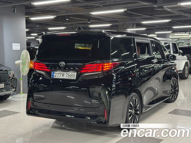 Toyota Alphard 2.5 HEV Executive AWD — пробег 35 200 км — фото 3 из 5