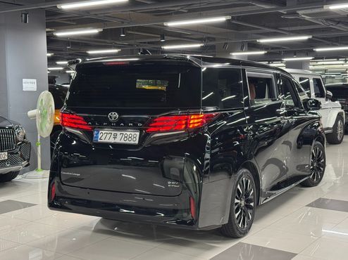 Toyota Alphard 2.5 HEV Executive AWD — пробег 35 200 км — фото 3 из 5