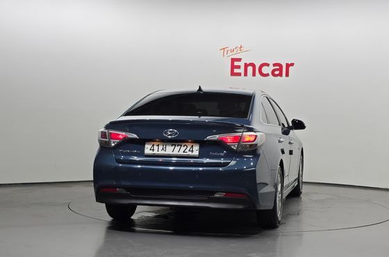 Hyundai Sonata 2.0 HEV Smart — пробег 118 675 км — фото 4 из 5