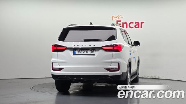 Ssangyong Rexton из Кореи Encar