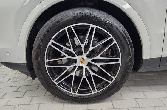 Porsche Cayenne 3.0 Coupe — пробег 31 737 км — фото 5 из 5
