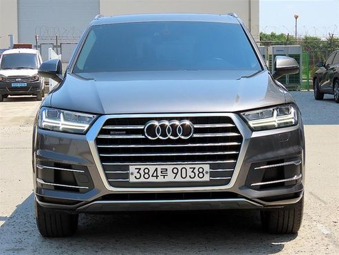 Audi Q7 45 TFSI Quattro — пробег 104 142 км — фото 1 из 5