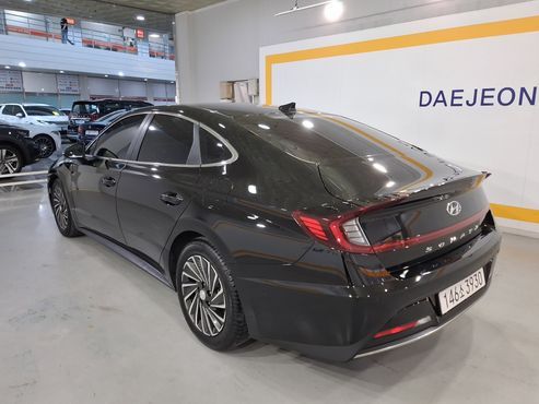 Hyundai Sonata Premium Plus — пробег 31 200 км — фото 4 из 5