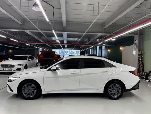Hyundai AVANTE 1.6 Inspiration — пробег 31 190 км — фото 4 из 5