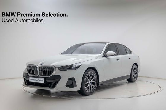 BMW 5-Series 523d M Sport — пробег 7 580 км — фото 1 из 5