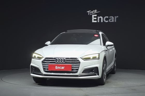 Audi A5 45 TFSI Quattro Premium Sportback — пробег 106 320 км — фото 3 из 5