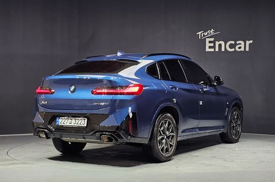 BMW X4 xDrive20i M Sports Pro — пробег 28 201 км — фото 2 из 5