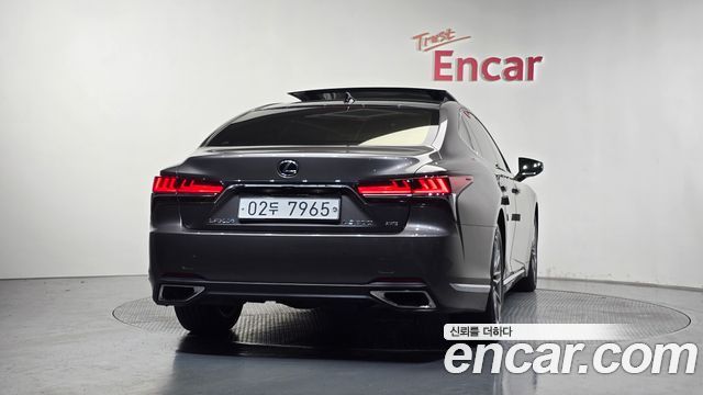Lexus LS из Кореи Encar