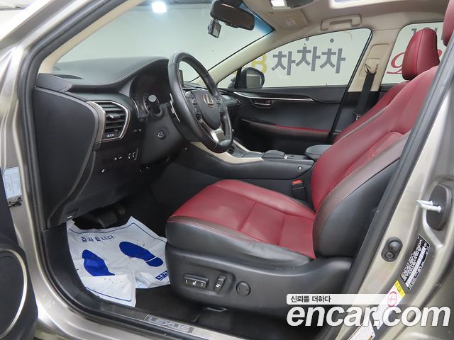 Lexus NX Executive — пробег 118 597 км — фото 5 из 5