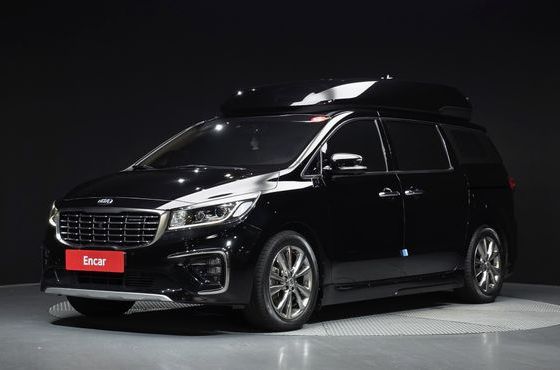 Kia Carnival 9-Seater Hi-Limousine Noblesse Special — пробег 57 368 км — фото 1 из 5