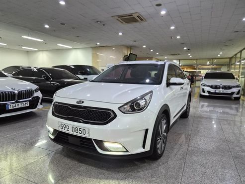 Kia Niro Noblesse — пробег 199 262 км — фото 1 из 5