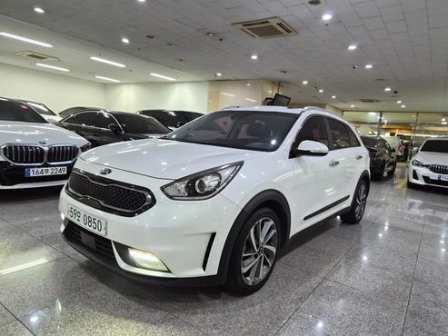 Kia Niro Noblesse — пробег 199 262 км — фото 2 из 5
