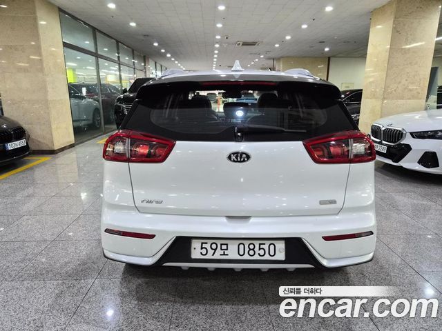 Kia Niro из Кореи Encar