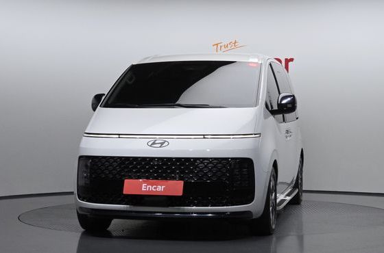Hyundai Staria 4WD Lounge 9-Seater Inspiration — пробег 25 771 км — фото 3 из 5