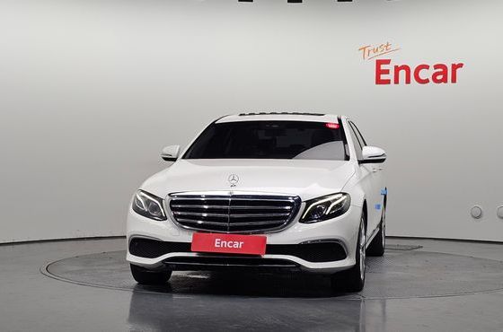 Mercedes-Benz E-Class E220d 4MATIC Exclusive — пробег 115 657 км — фото 3 из 5