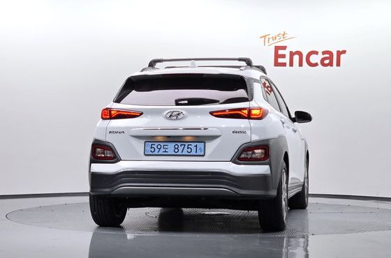 Hyundai Kona Premium — пробег 85 745 км — фото 4 из 5