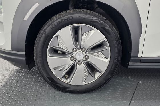 Hyundai Kona Premium — пробег 85 745 км — фото 5 из 5