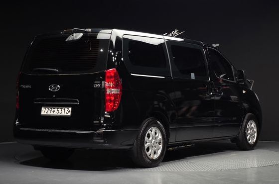 Hyundai Starex 12-Seater Wagon CVX Deluxe — пробег 80 190 км — фото 2 из 5