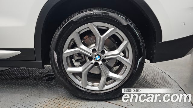 BMW X3 xDrive 20i — пробег 5 185 км — фото 5 из 5