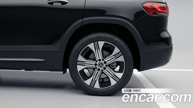 Mercedes-Benz EQB из Кореи Encar