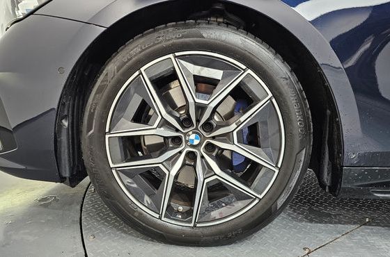 BMW 5-Series 520i M Sport — пробег 27 292 км — фото 5 из 5