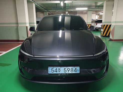 Tesla Model Y Premium RWD — пробег 651 км — фото 1 из 5
