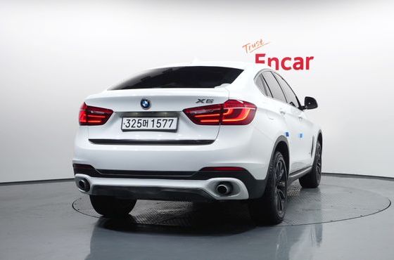 BMW X6 xDrive 35i — пробег 130 323 км — фото 4 из 5