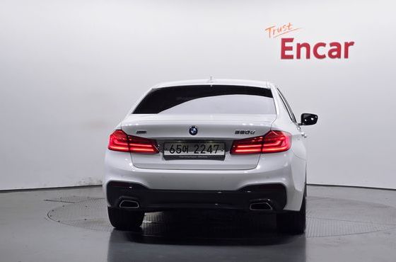 BMW 5-Series 520d xDrive M Sport Package Plus — пробег 125 083 км — фото 4 из 5