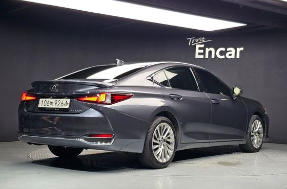 Lexus ES Luxury Plus — пробег 127 620 км — фото 2 из 5