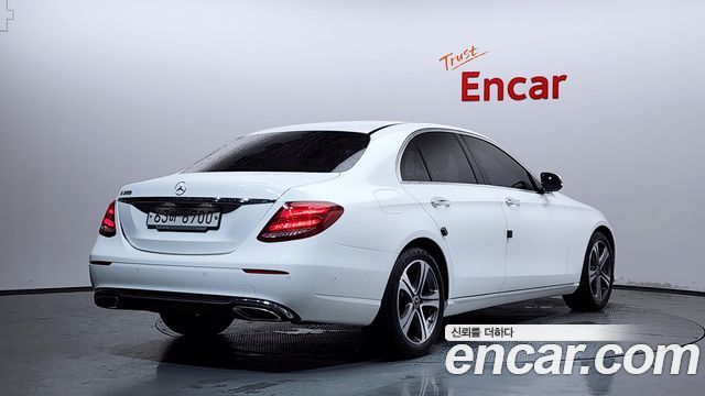 Mercedes-Benz E-Class из Кореи Encar