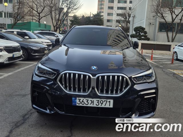 BMW X6 xDrive40i M Sport — пробег 40 000 км — фото 1 из 5