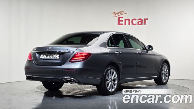 Mercedes-Benz E-Class из Кореи Encar