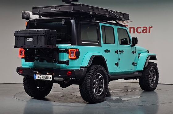 Jeep Wrangler 2.0 Overland 4Door 80th Edition — пробег 40 283 км — фото 2 из 5
