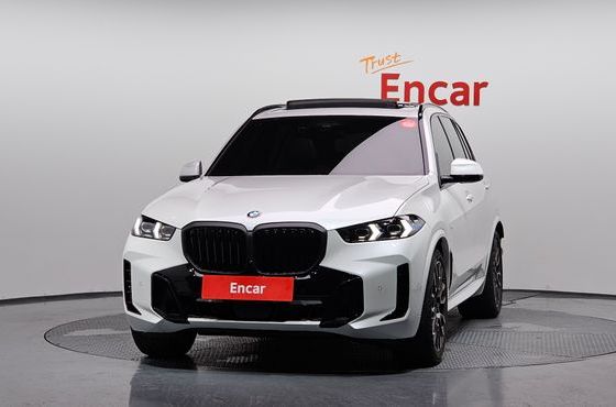 BMW X5 xDrive 40i M Sport — пробег 6 089 км — фото 3 из 5